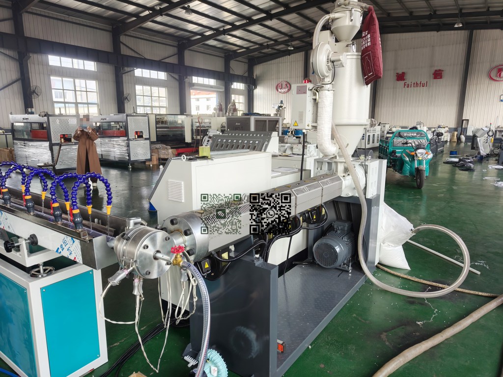 PVC Garden Hose Making Machine - TONGSAN