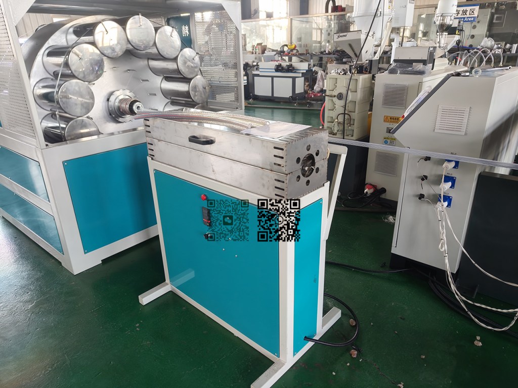 PVC Garden Hose Making Machine - TONGSAN