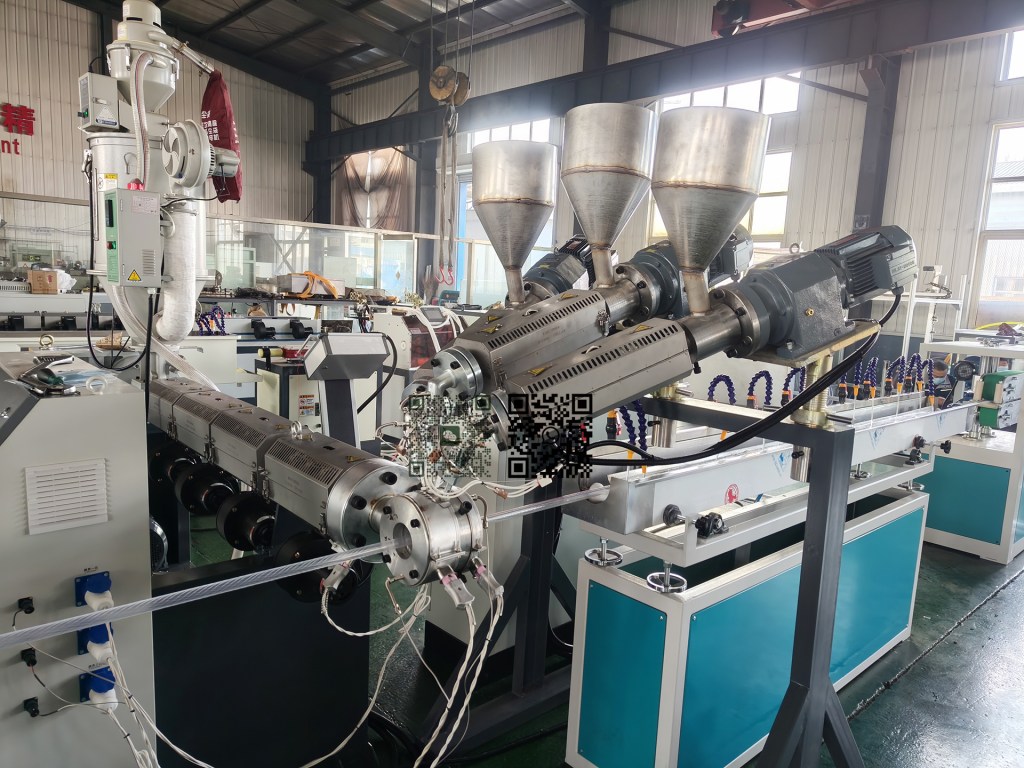 PVC Garden Hose Making Machine - TONGSAN